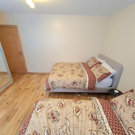 London Luxury 2 Bedroom Flat Sleeps 8 Free Parking East Barnet Exterior foto